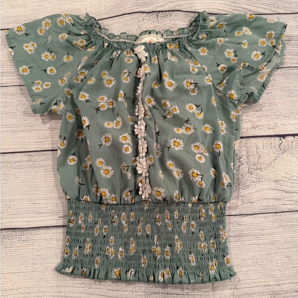 Jenna & Jessie smocked green Floral Top/size 8 - Picture 2 of 7